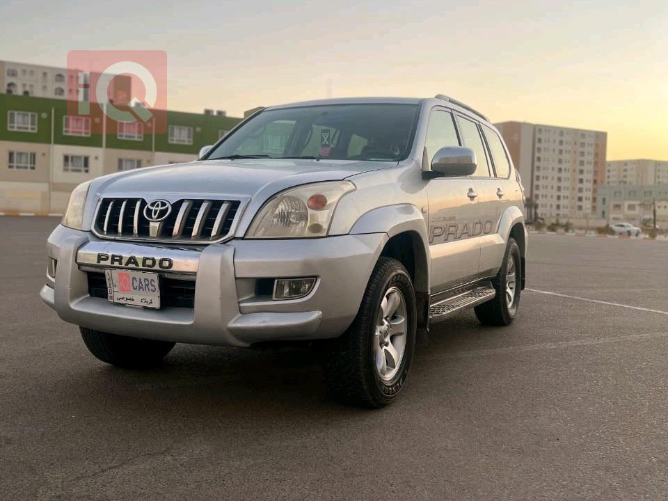 تۆیۆتا لاندكروزر پرادۆ